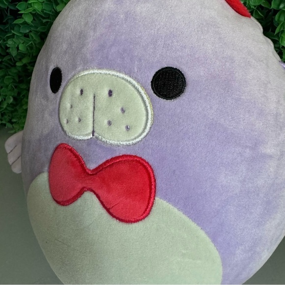 Marius the Manatee Squishmallows Valentines Edition 8" NWT - Picture 4 of 8